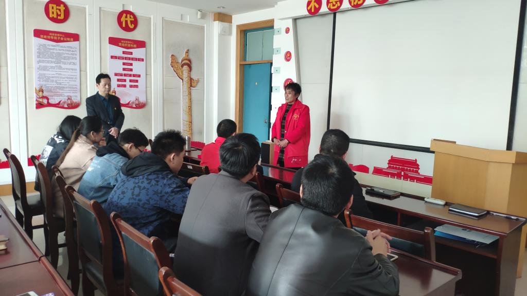 “爱心粥屋”志愿者分享志愿服务故事